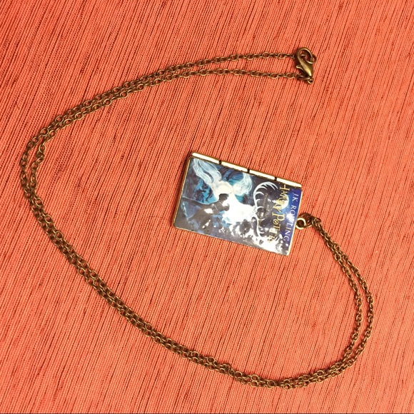 Harry Potter Necklace - Picture 8 of 8